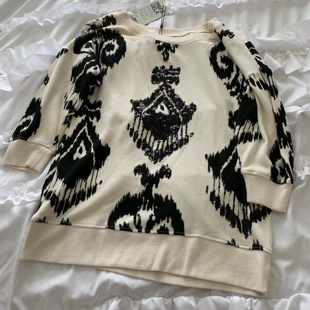 Women’s Pam & Gela sweater